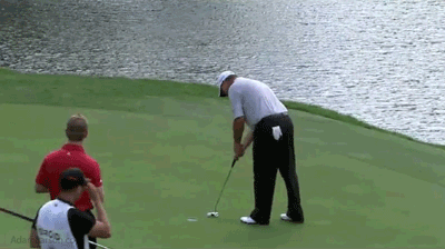 Boo Weekley taps in for his victory at the 2013 Crowne Plaza.