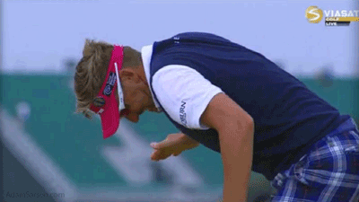 07.21.13-poulter-slow-motion-leg-slap