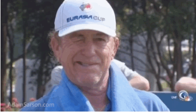 Wink, smile and aviator glasses: pure Jimenez.