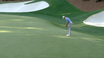 Spieth goes six clear on 13.