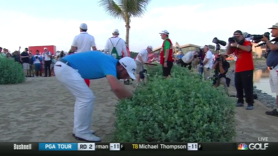 Andy Sullivan loses a ball.