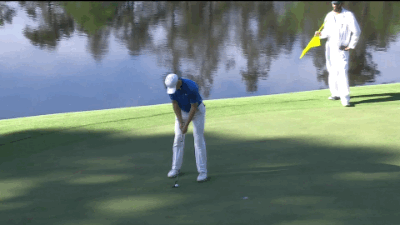 04.10.16 spieth putt 12